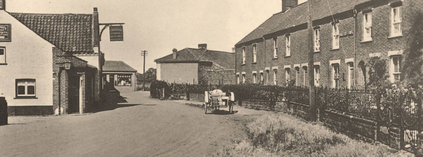 An early photo of the Three Horseshoes Pub in Briston, near Melton Constable